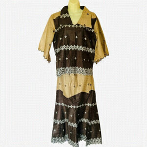 Damask print embroidered collar Skirt and Blouse Set. size large